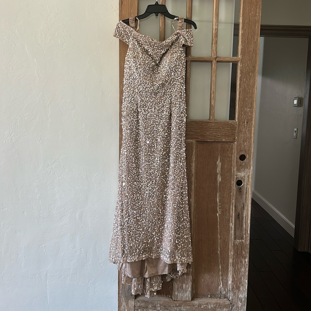 MOB or MOG dress